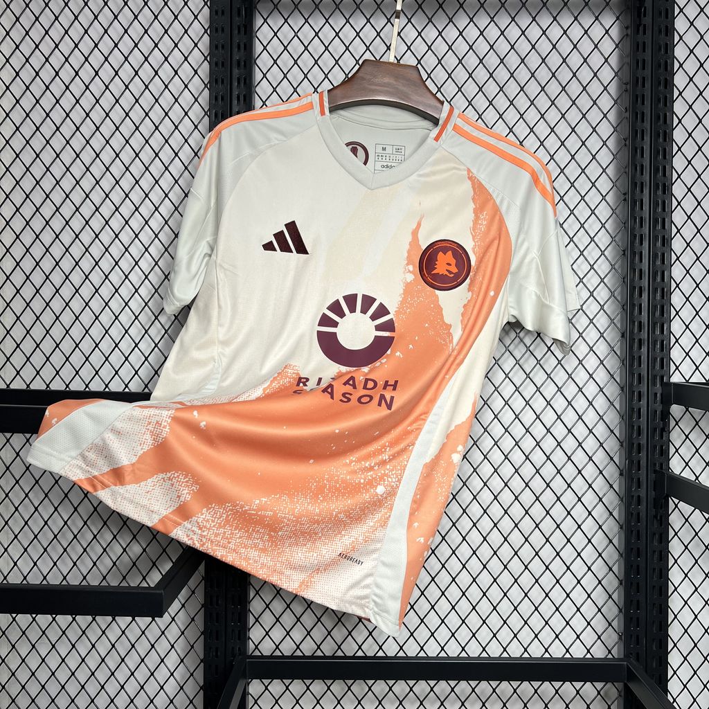 Roma 24/25 Away Fan Version